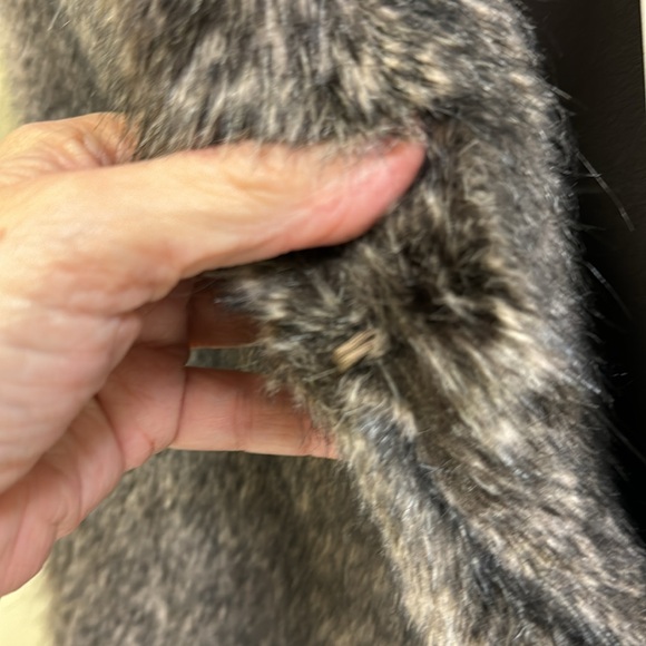 Cejon faux fur vest - Picture 5 of 8